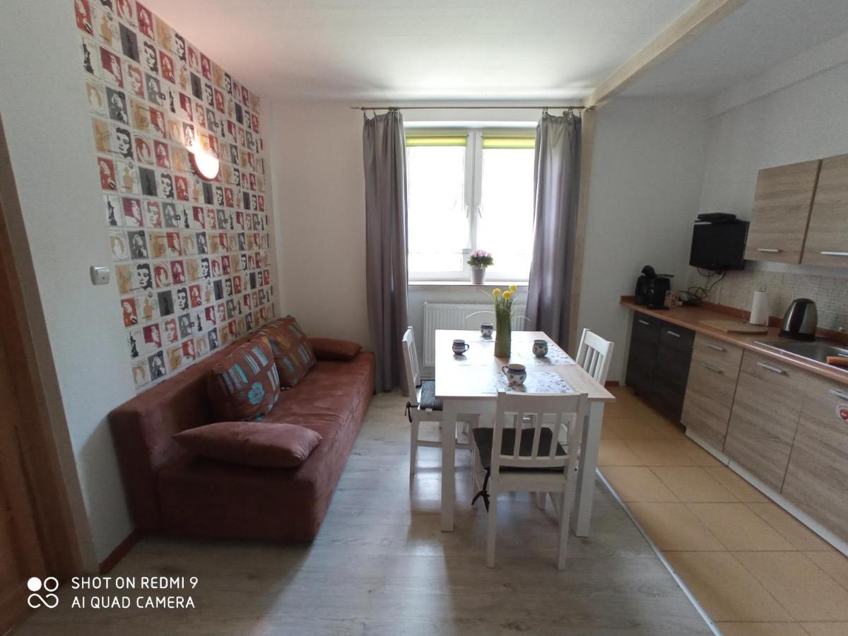 Domek I Apartamenty Stokrotka Krynica Zdroj Luaran gambar